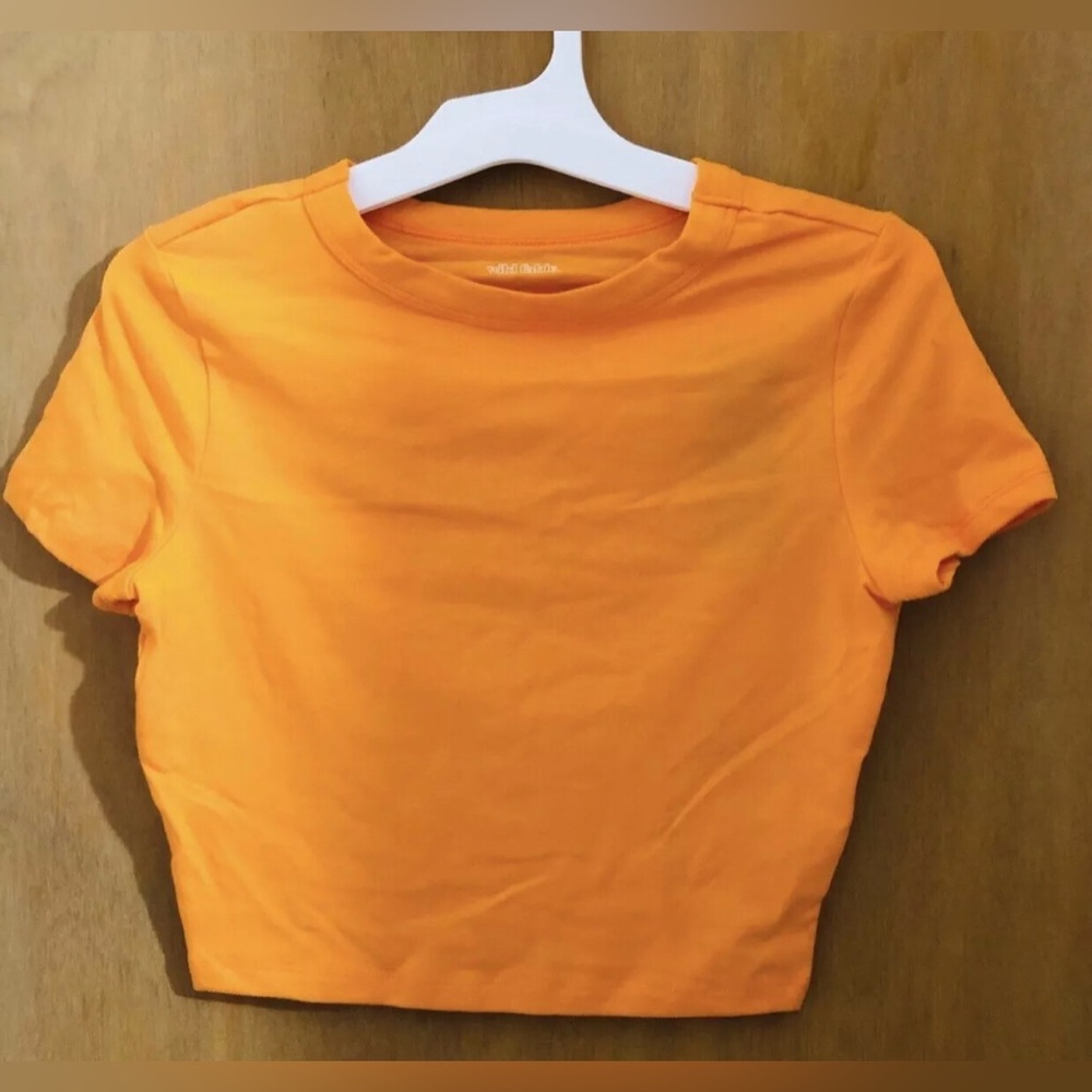 WILD FABLE Crop Short Sleeve Tee Shirt Cropped Top Orange Size X-Small